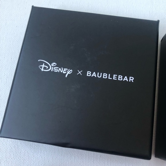 NEW Disney X BaubleBar Minnie Mouse Gold Outline Stud Earrings - Picture 4 of 4